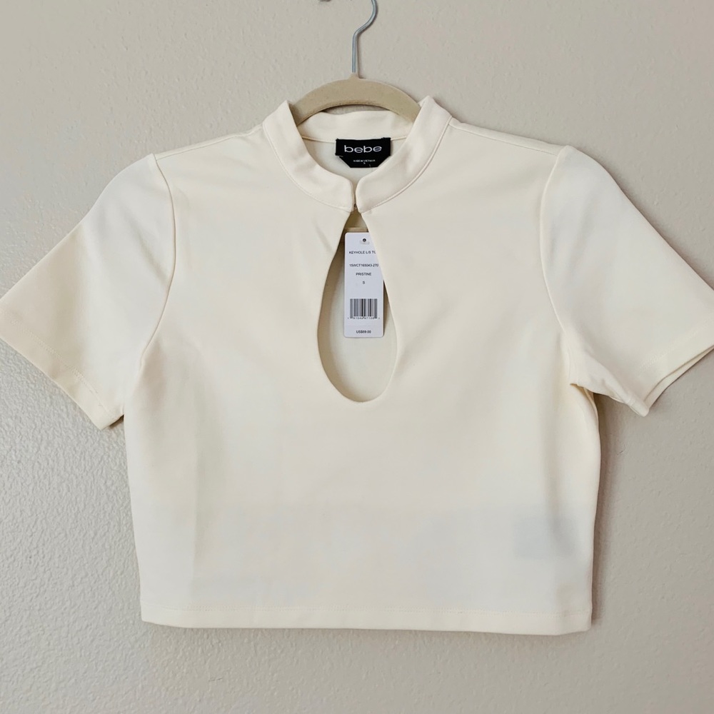 ๐ Bebe Keyhole Top - Picture 3 of 4